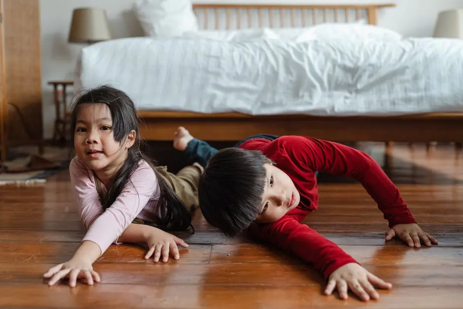 anak tantrum di lantai
